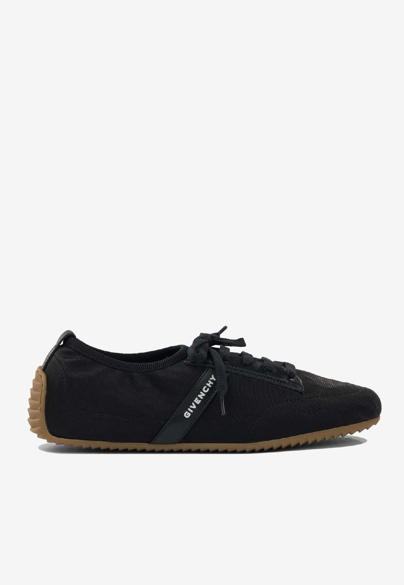Givenchy Slim Low-Top Sneakers Black BE004KE2F0001_2089dec4-e000-4c7a-85e5-5d00c608687f