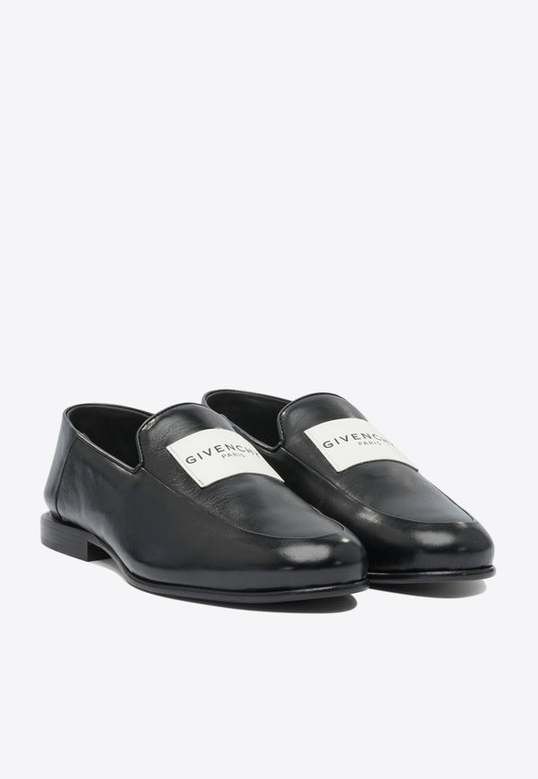 Givenchy Label Leather Loafers Black BE2028E2EM001_eeb69681-fb8b-4c1d-a25d-34e239247c3a