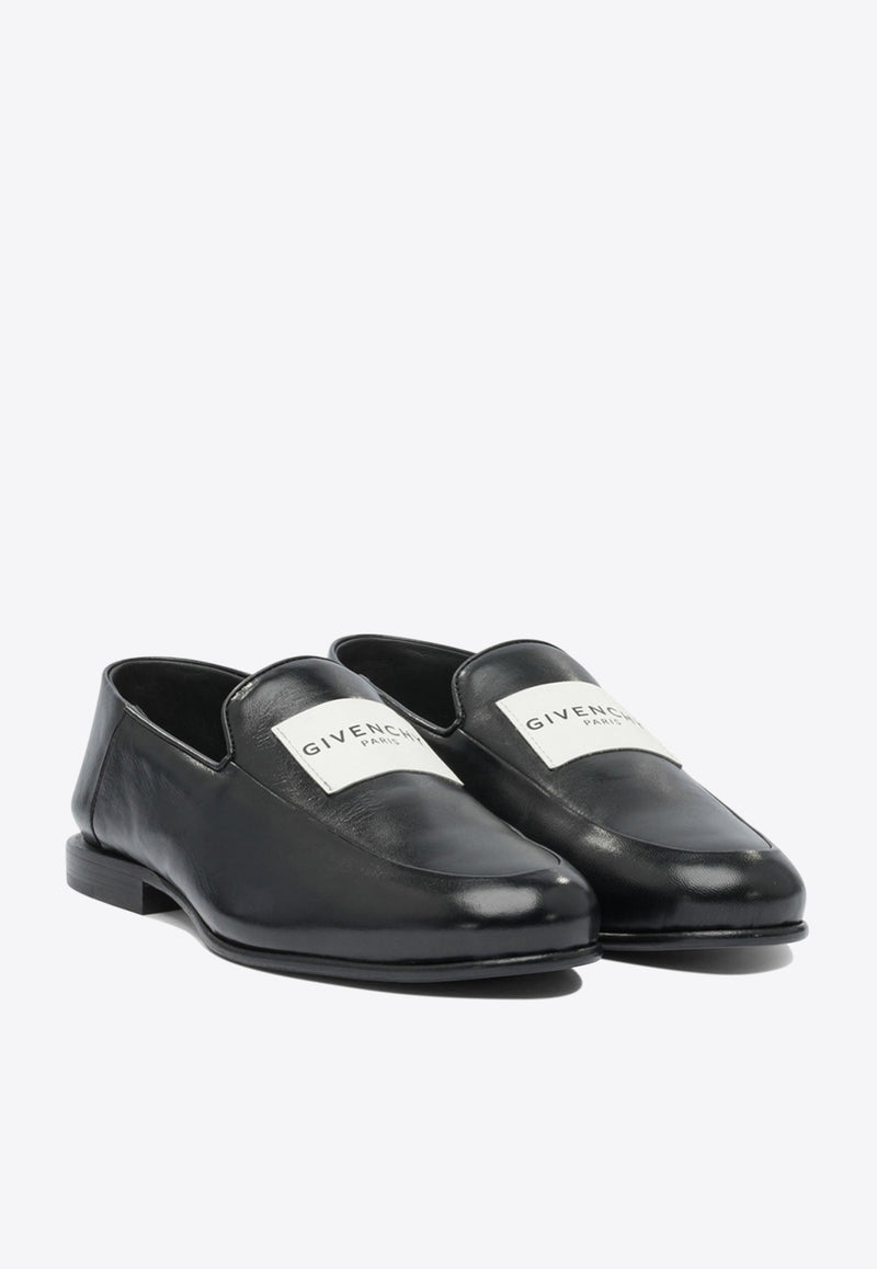 Givenchy Label Leather Loafers Black BE2028E2EM001_eeb69681-fb8b-4c1d-a25d-34e239247c3a