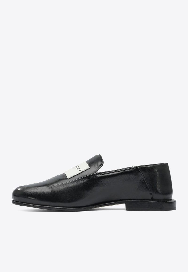 Givenchy Label Leather Loafers Black BE2028E2EM001_eeb69681-fb8b-4c1d-a25d-34e239247c3a