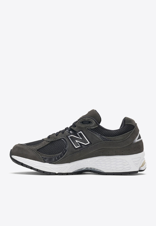 New Balance 2002R Low-Top Sneakers in Raven with Black ML2002RB Black