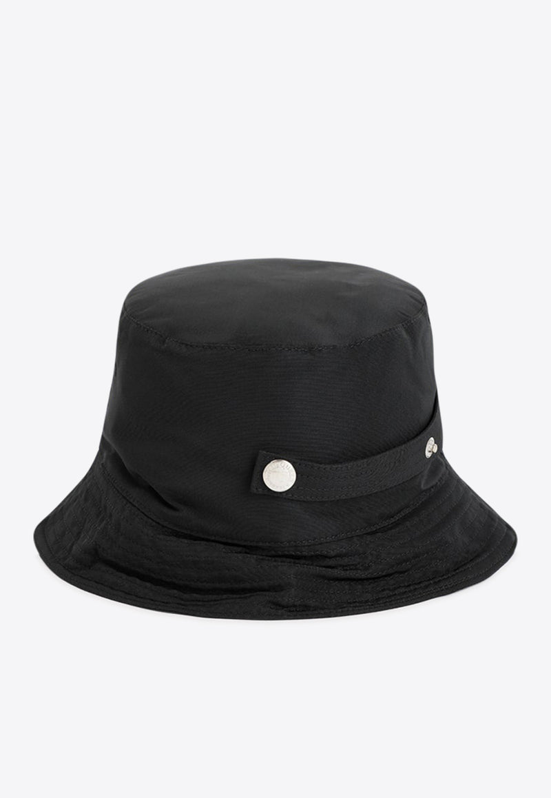 قبعة دلو بطبعة الشعار