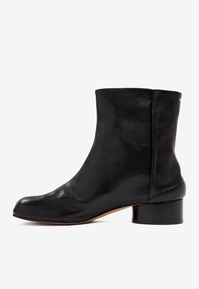 Maison Margiela Black Tabi 30 Ankle Boots in Leather S58WU0273.P3753-T8013