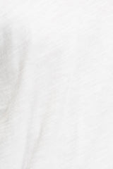 Essential Long-Sleeved T-shirt