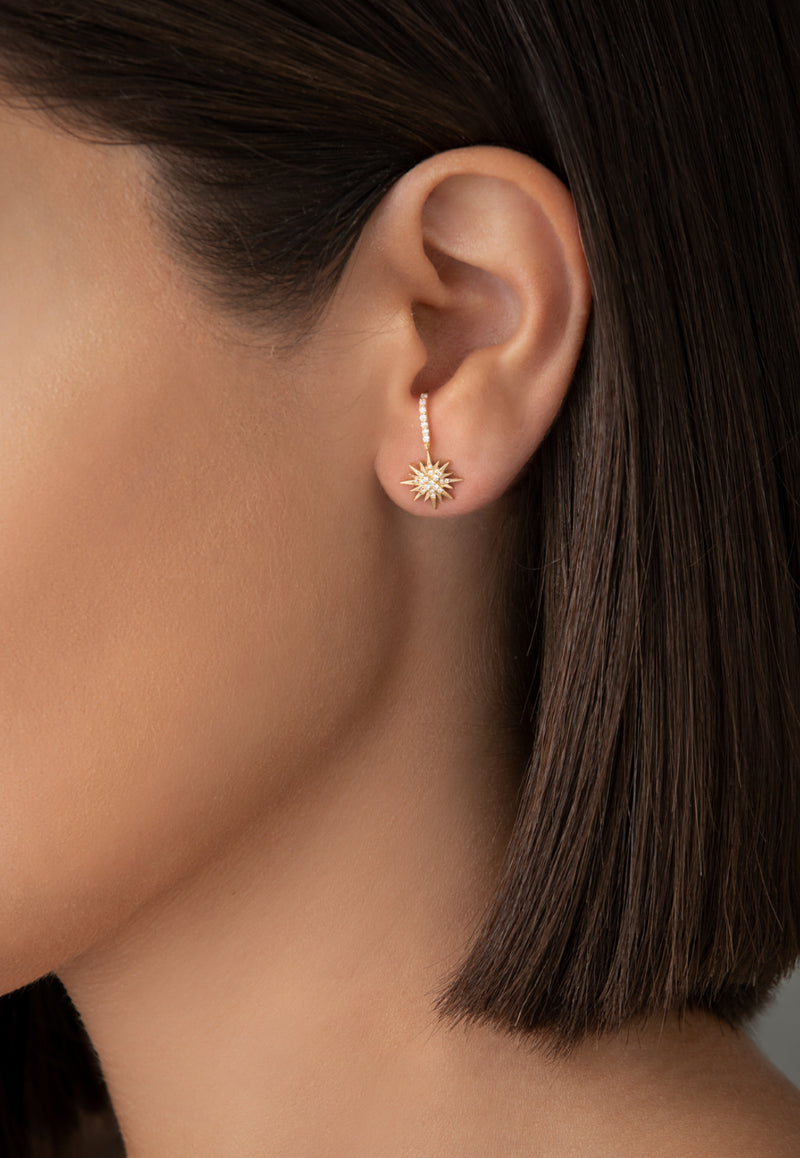 Diamond Splash Collection Single Ear Cuff in 18-karat Rose Gold and White Diamonds