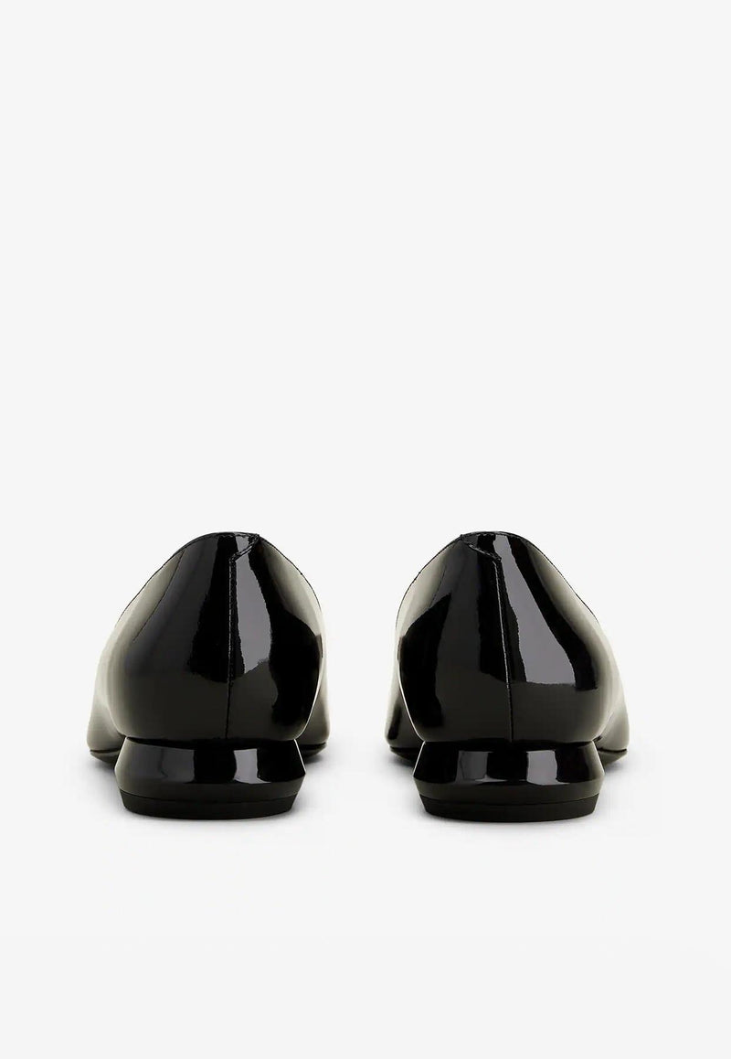 Roger Vivier Viv' Choc Ballerinas Flats in Patent Leather Black RVW65032180D1PB999 B999